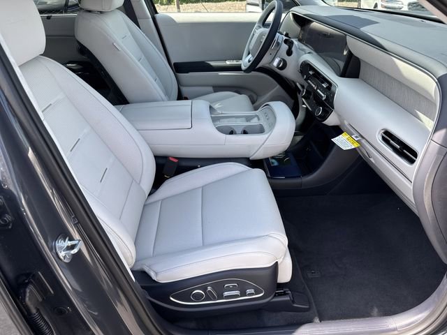 New 2026 Hyundai Palisade Calligraphy FWD image 13