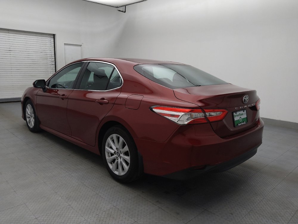 Used 2018 Toyota Camry LE FWD image 5