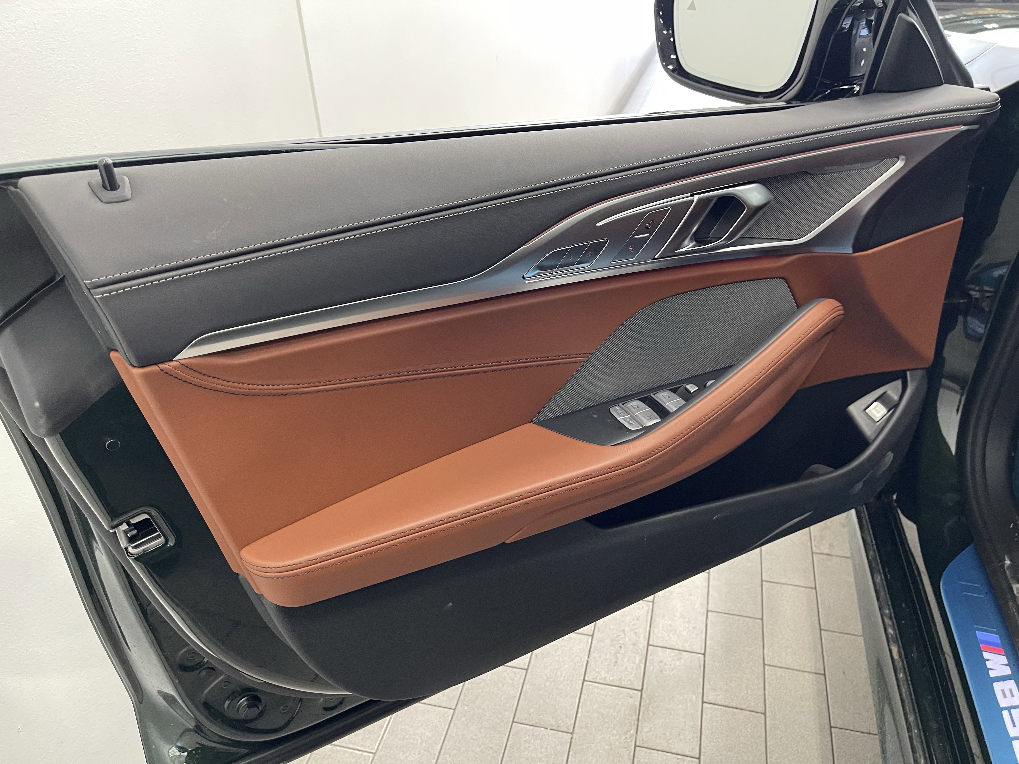 Used 2026 BMW M850i xDrive image 9