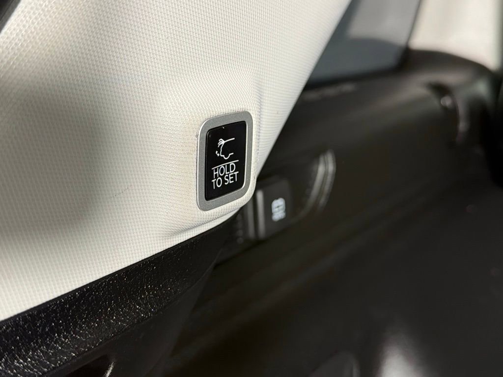 Certified 2022 Jeep Grand Cherokee Limited 4xe image 29