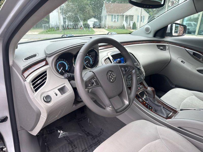 Used 2010 Buick LaCrosse CX FWD image 10