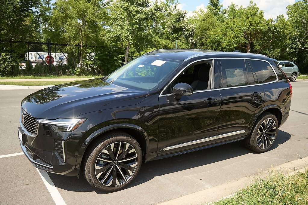 New 2025 Volvo XC90 B6 Plus w/ Protection Package image 6