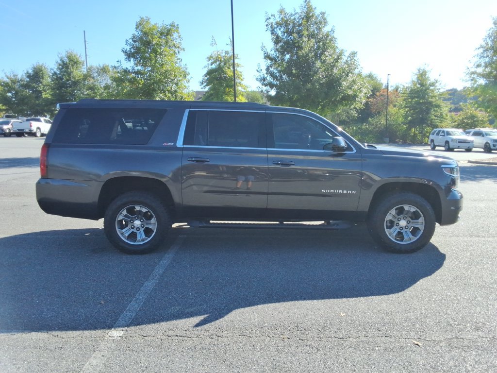 Certified 2017 Chevrolet Suburban LT AWD/4WD image 4