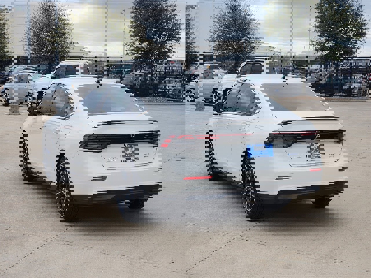 Used 2025 Honda Accord Sport image 7