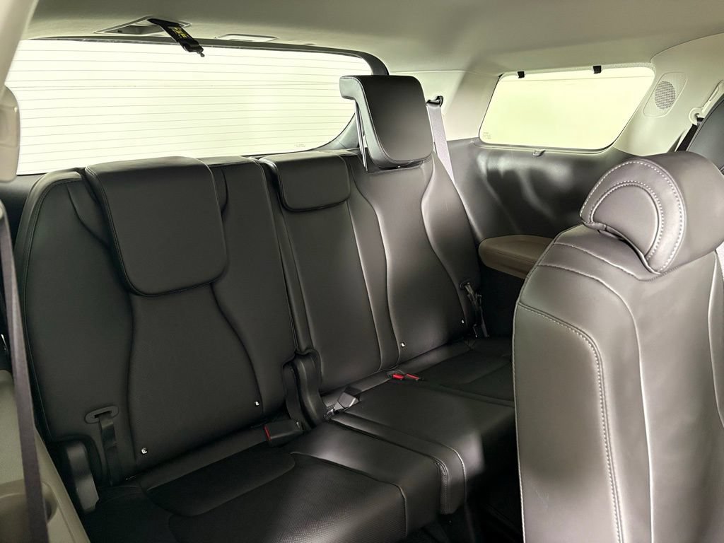 New 2026 Kia Carnival EX FWD image 17