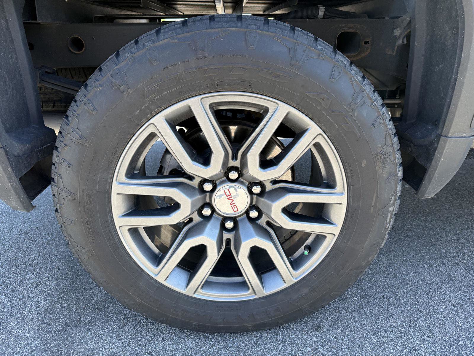 Used 2021 GMC Sierra 1500 AT4 w/ AT4 Premium Package image 13