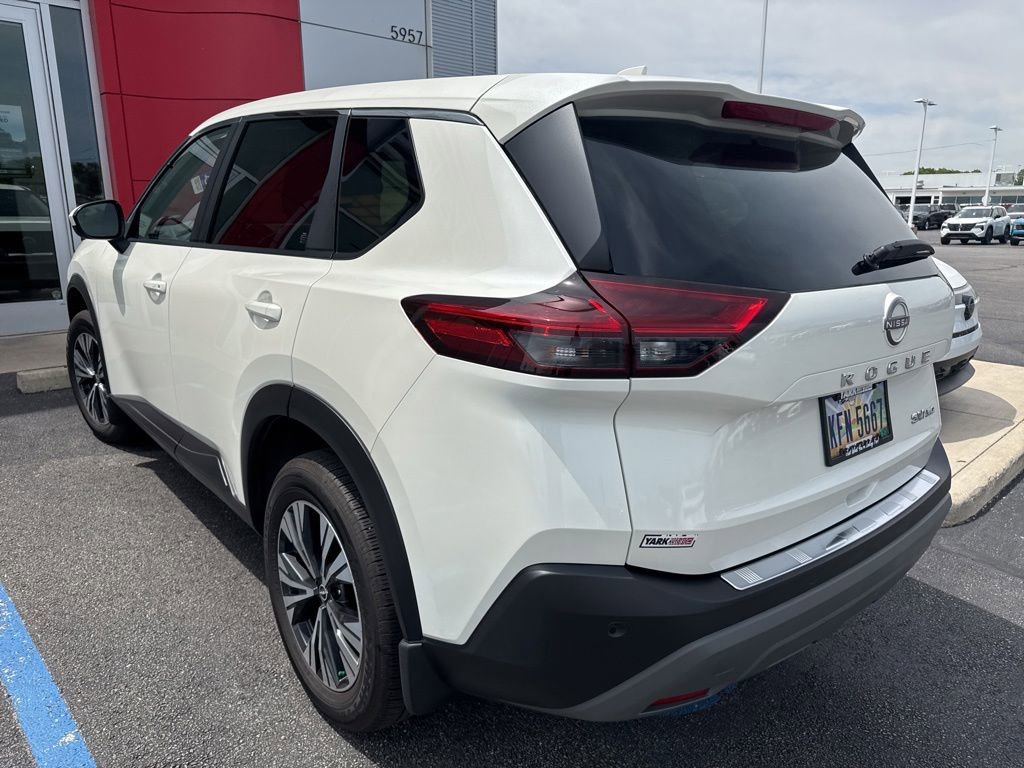 Certified 2023 Nissan Rogue SV AWD/4WD image 6