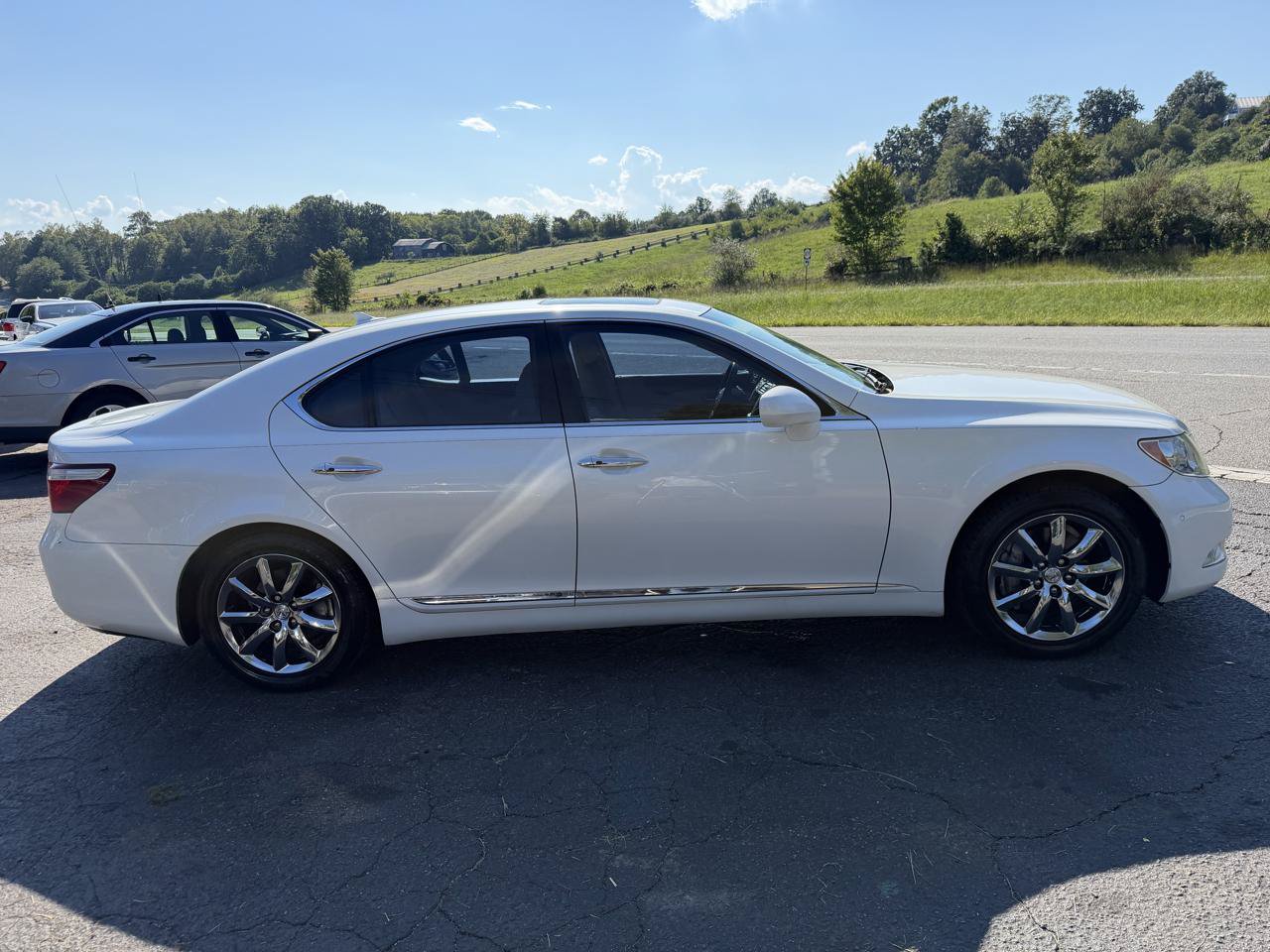 Used 2007 Lexus LS 460 RWD image 8