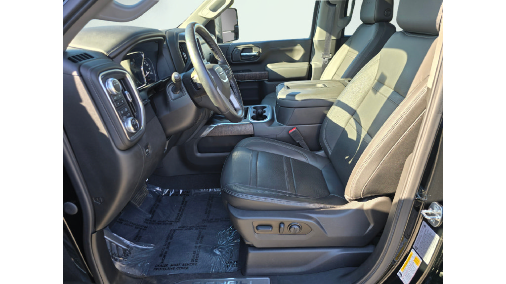 Used 2022 GMC Sierra 3500 Denali w/ Denali Ultimate Package AWD/4WD image 47