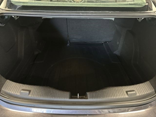 Used 2017 Chevrolet Cruze LT image 23