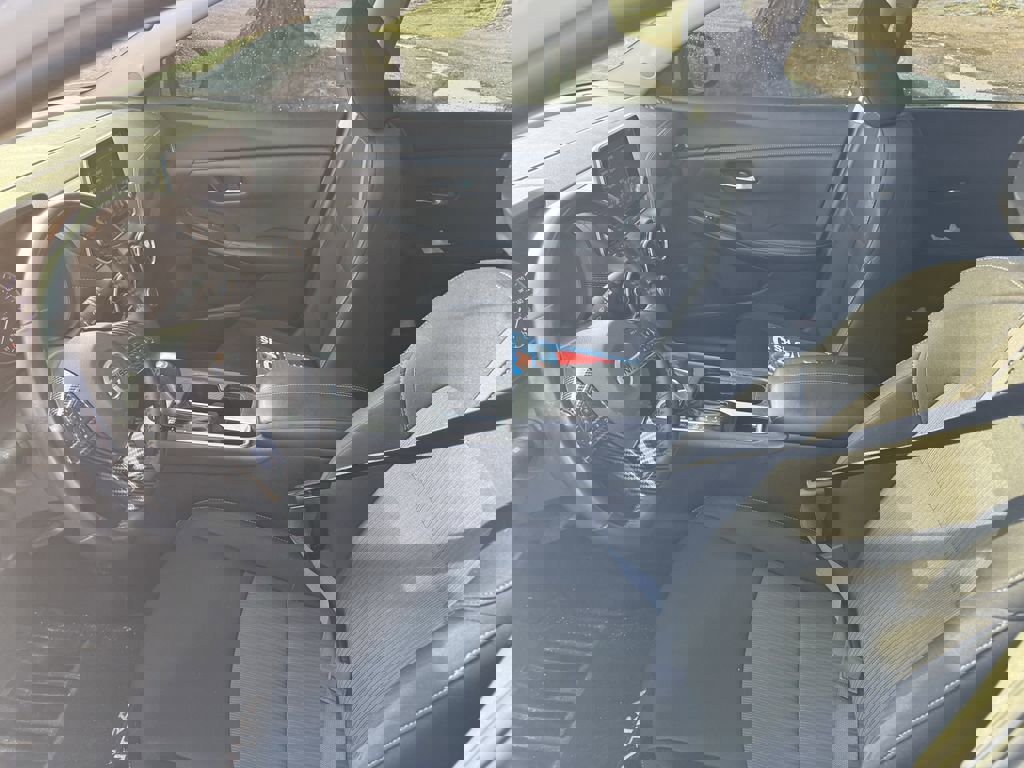 Used 2022 Nissan Sentra SV w/ Trunk Package image 9