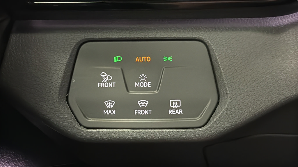 Used 2024 Volkswagen ID.4 Pro S AWD/4WD image 31