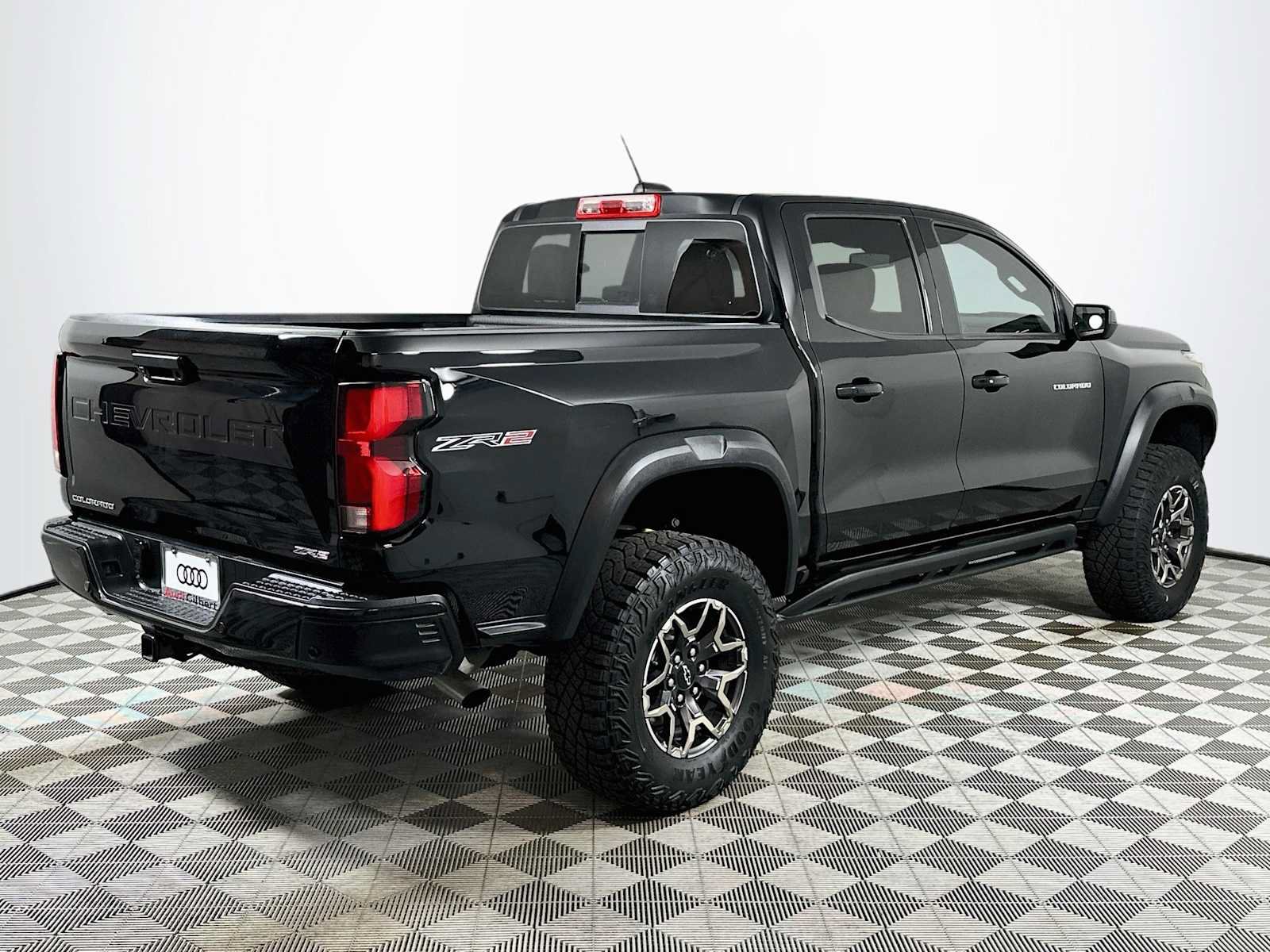 Used 2024 Chevrolet Colorado ZR2 w/ Safety Package AWD/4WD image 7