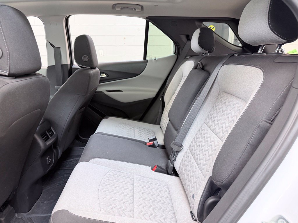Used 2024 Chevrolet Equinox LT FWD image 21
