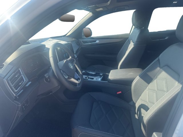 New 2026 Volkswagen Atlas Cross Sport SE FWD image 9