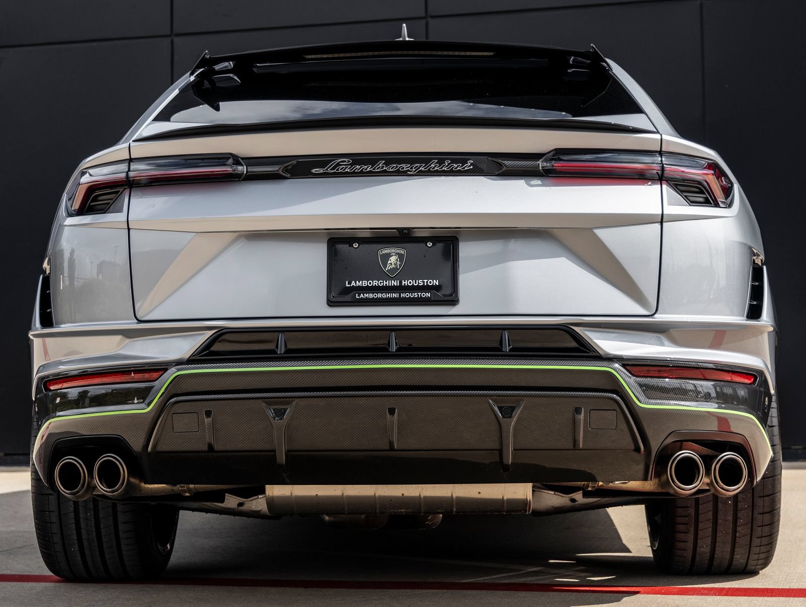 Used 2024 Lamborghini Urus Performante AWD/4WD image 7