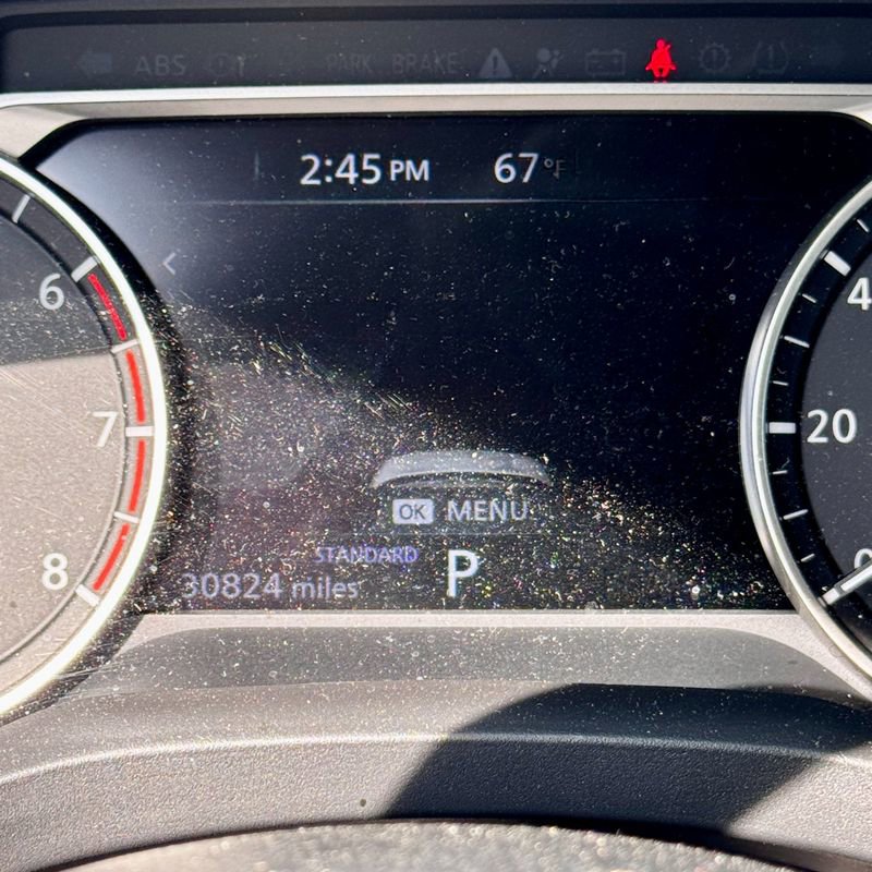 Used 2023 Nissan Rogue SV image 14