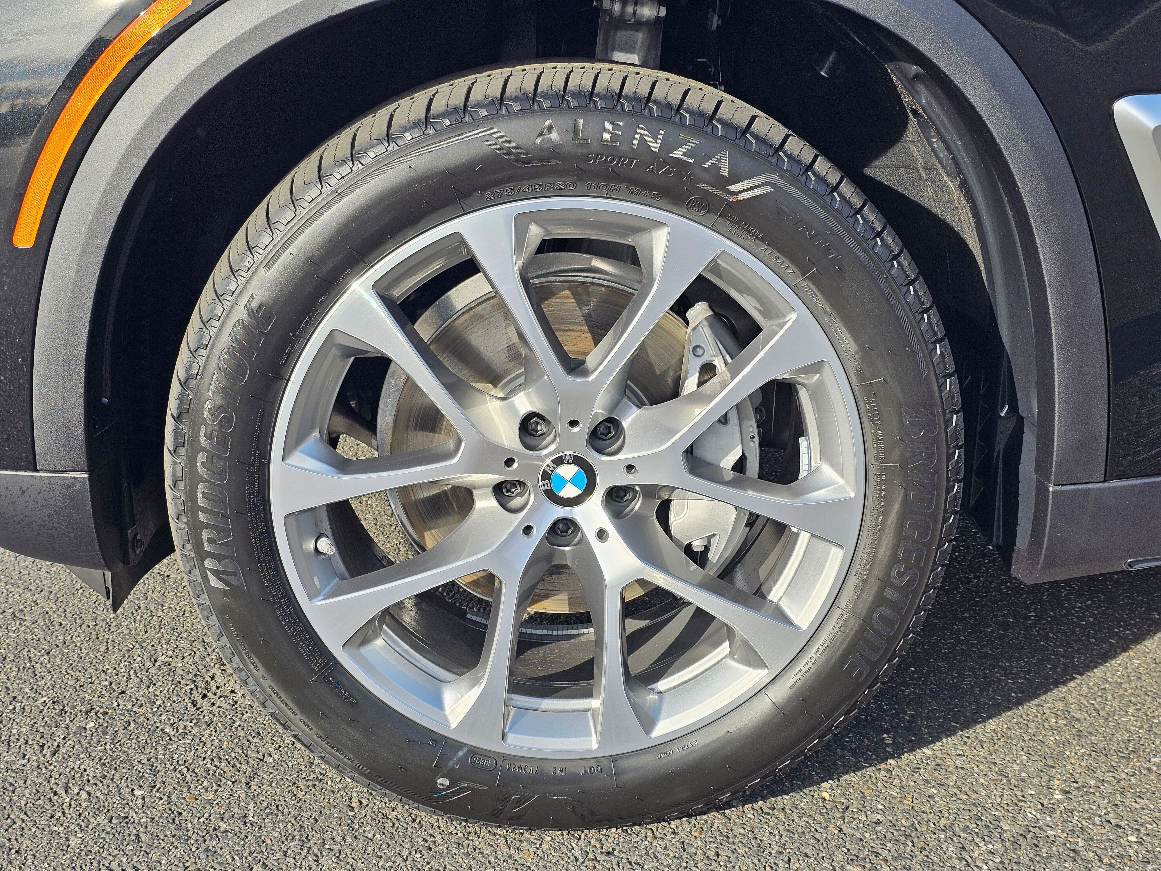New 2026 BMW X5 xDrive40i w/ Executive Package image 9