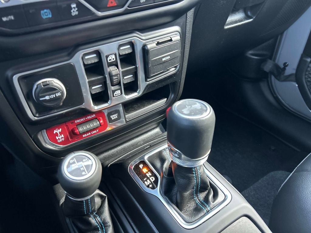 Used 2023 Jeep Wrangler Unlimited Rubicon 4xe w/ Safety Group image 35