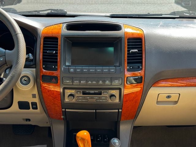Used 2005 Lexus GX 470 AWD/4WD image 21