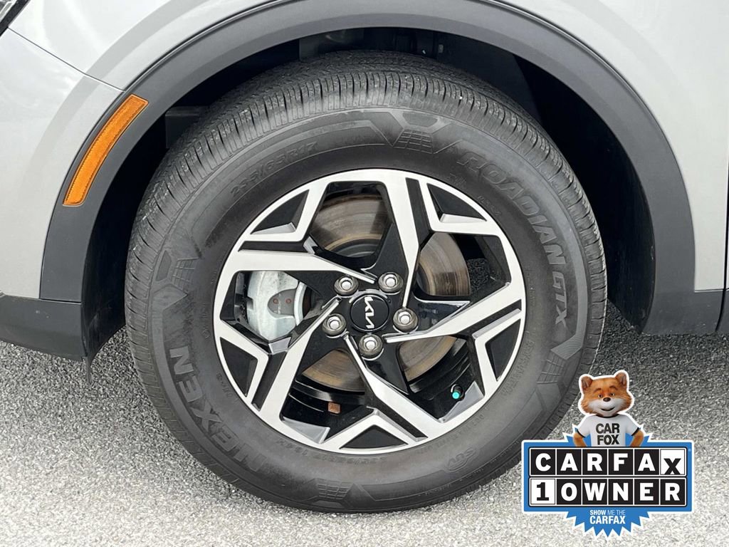 Used 2024 Kia Sportage LX image 11