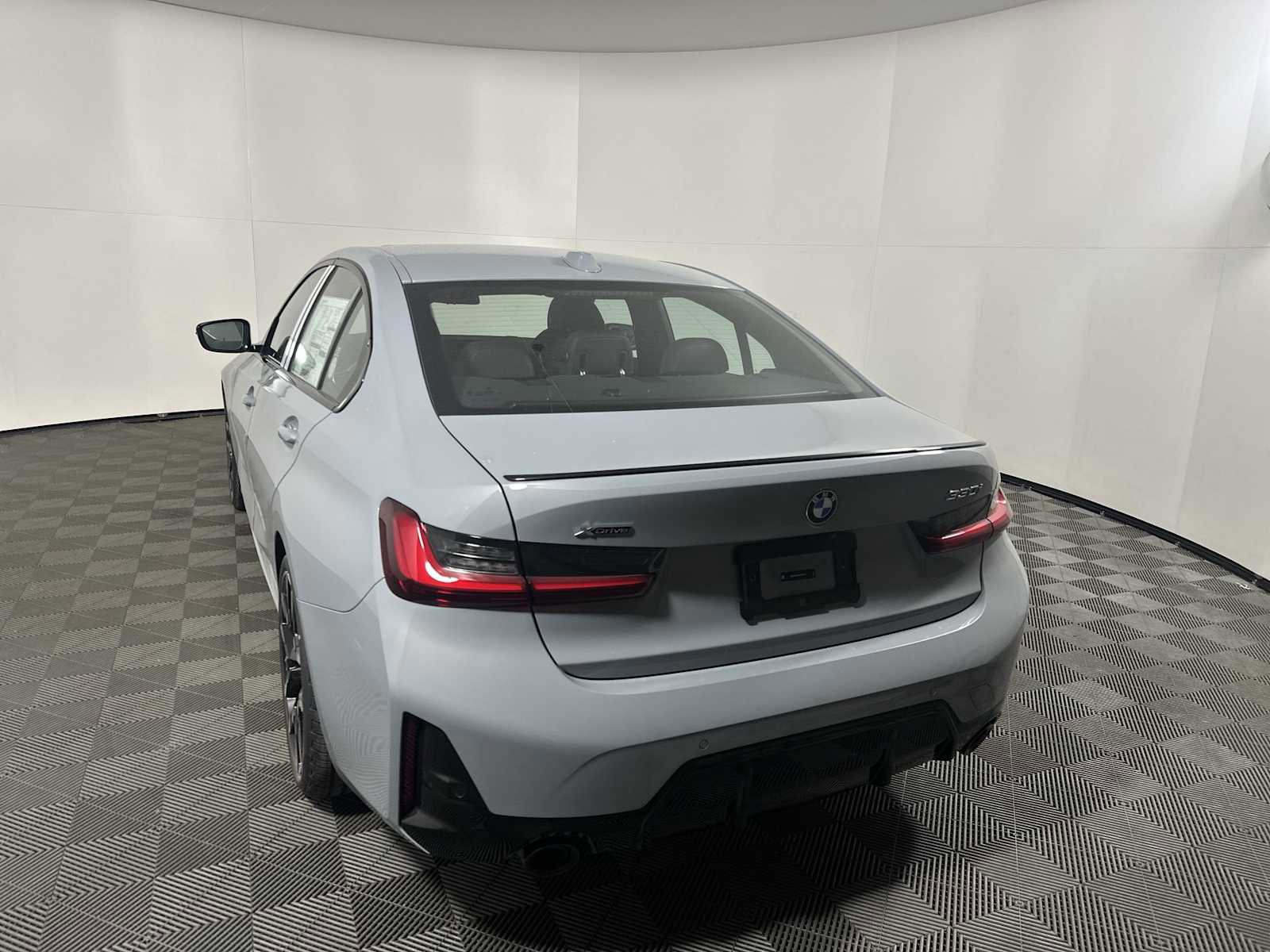 New 2026 BMW 330i xDrive Sedan w/ M Sport Package image 3