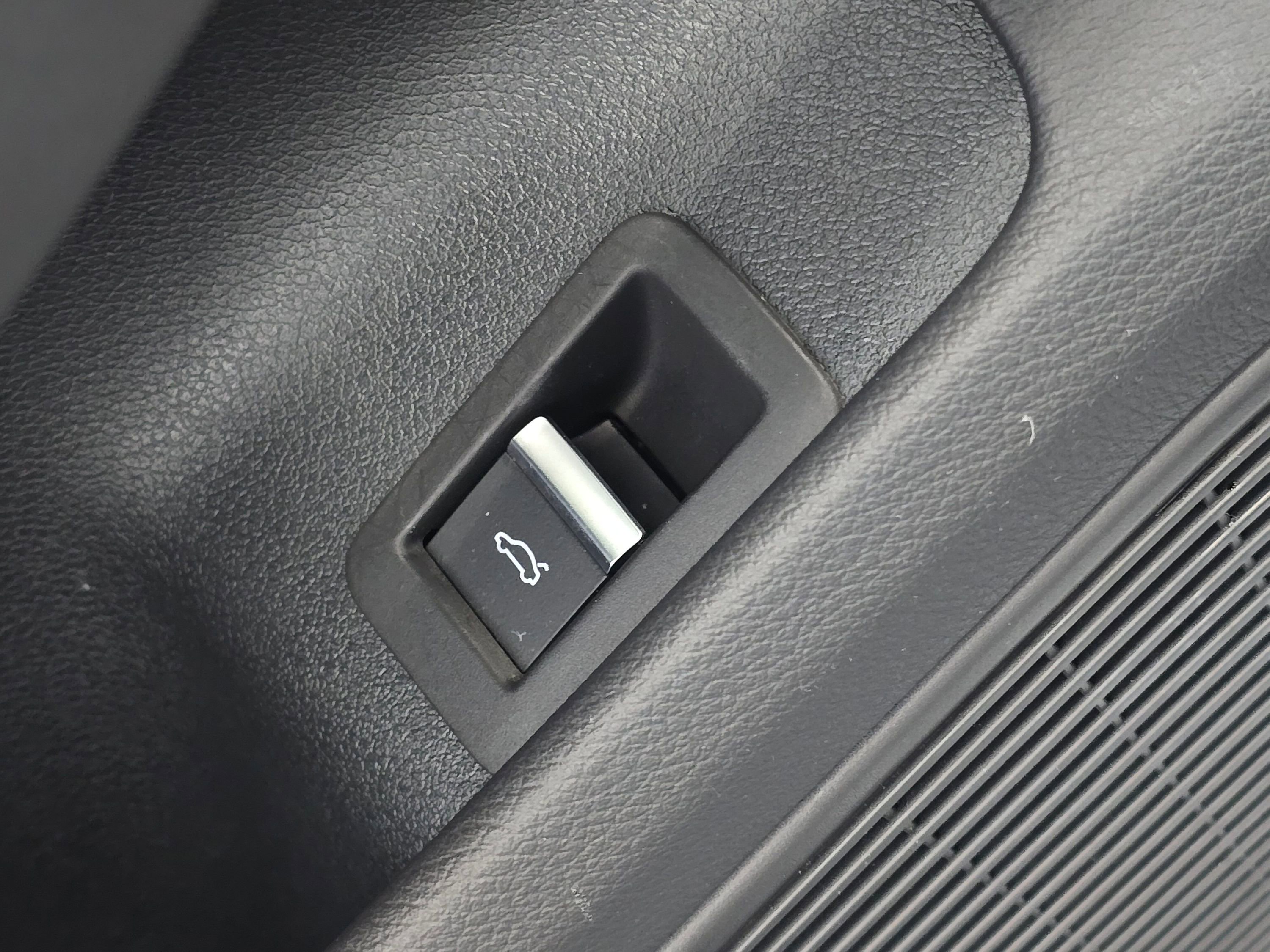 Used 2023 Audi S4 Premium Plus w/ Premium Plus Package image 36