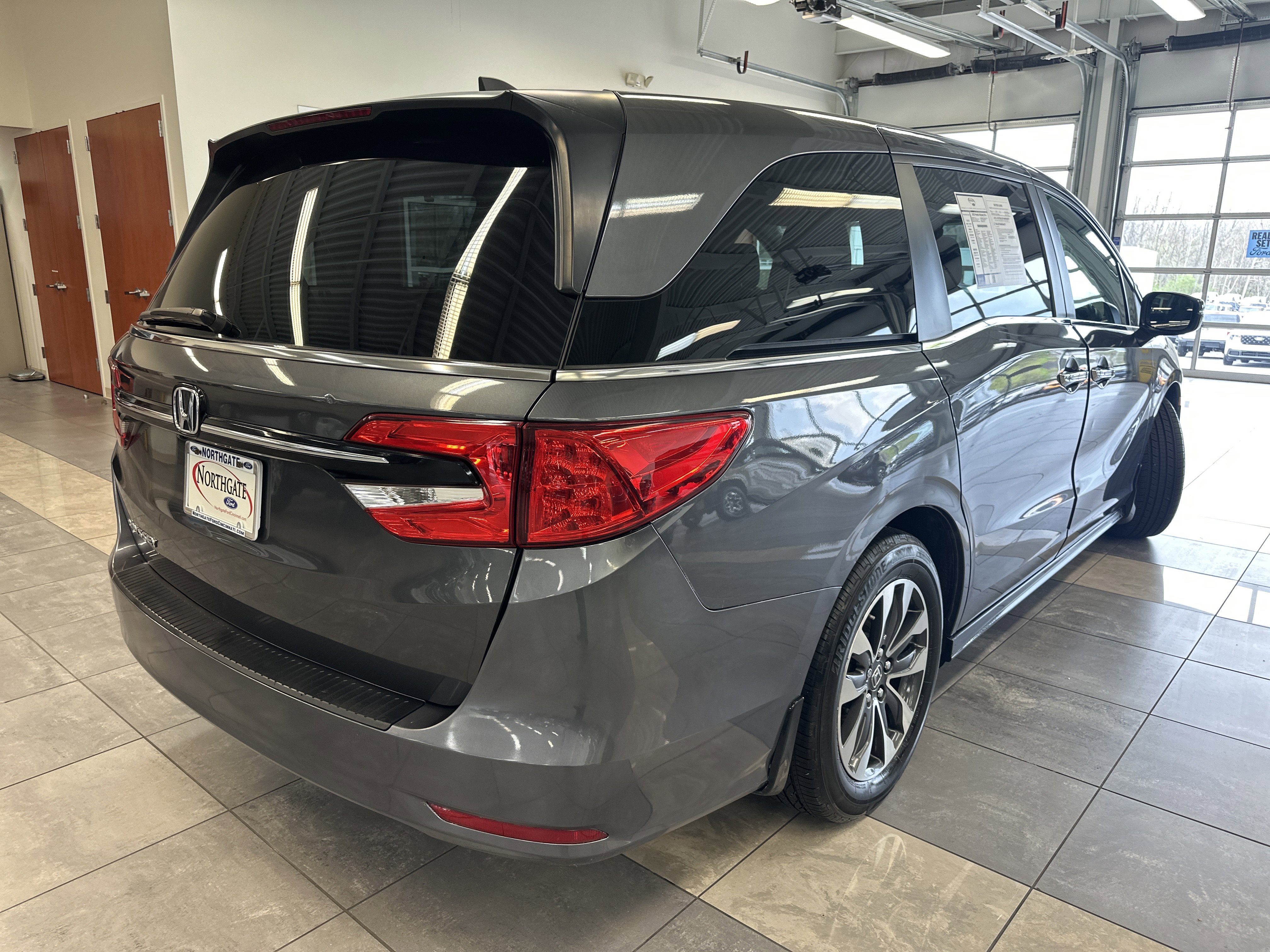 Used 2023 Honda Odyssey EX-L image 13