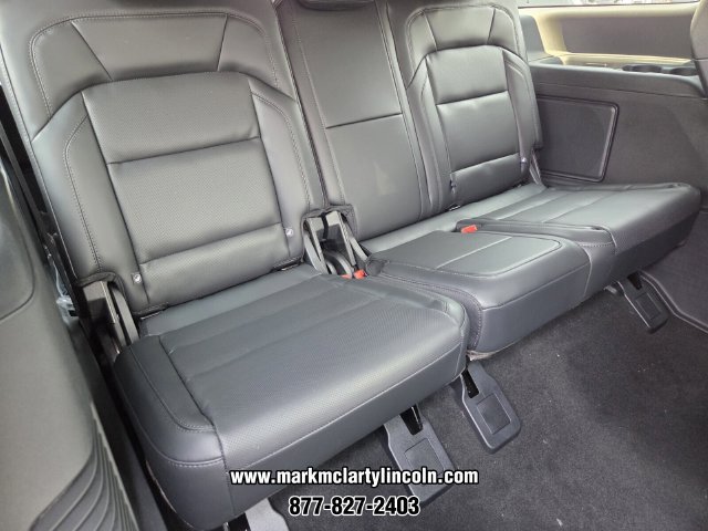 New 2027 Lincoln Navigator Reserve w/ Jet Appearance Package AWD/4WD image 12