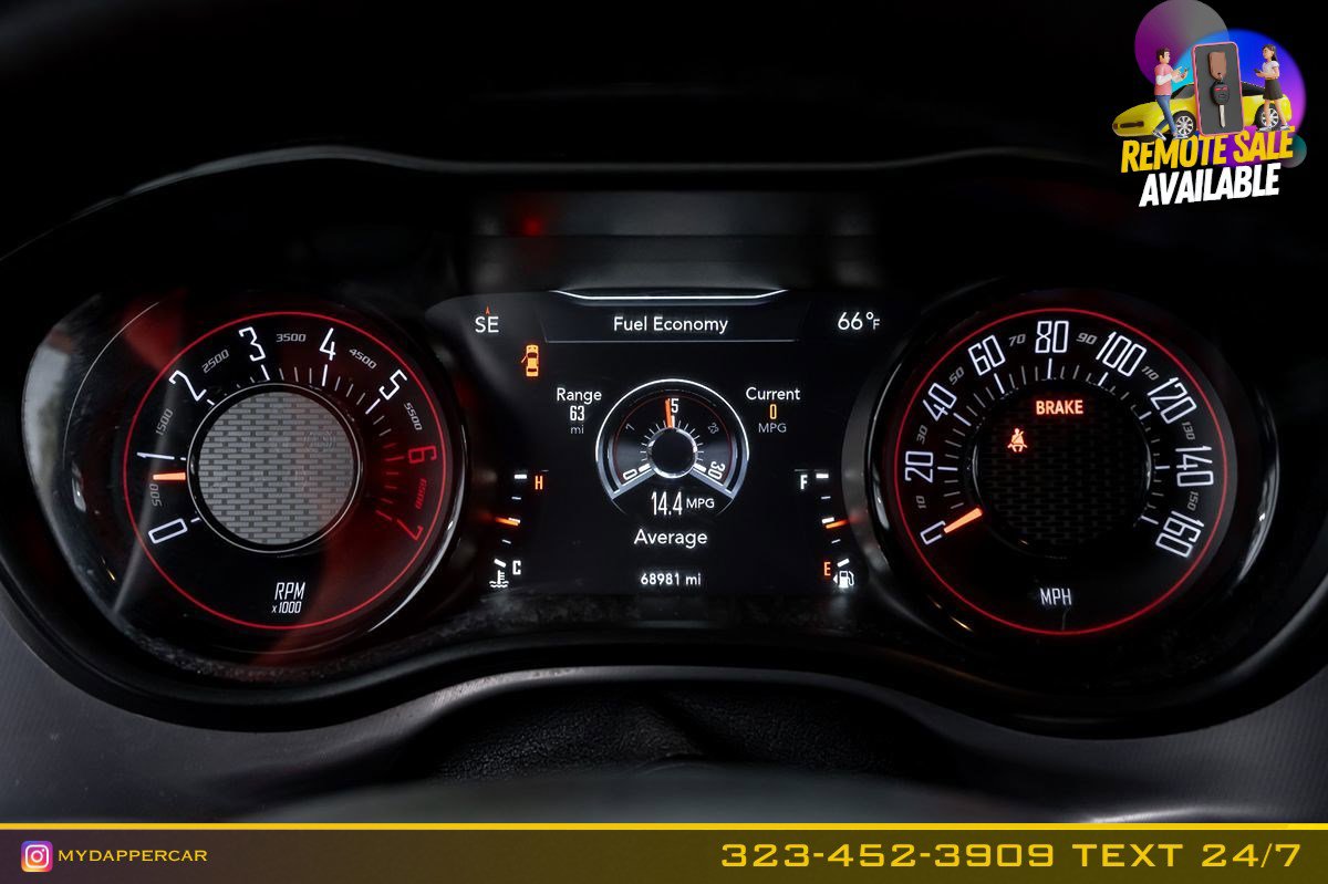 Used 2019 Dodge Challenger R/T w/ Blacktop Package image 24