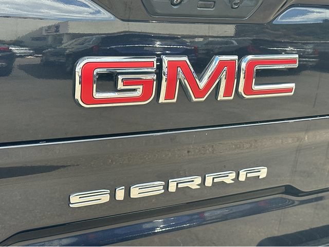 Certified 2022 GMC Sierra 1500 AT4 w/ AT4 Preferred Package AWD/4WD image 16
