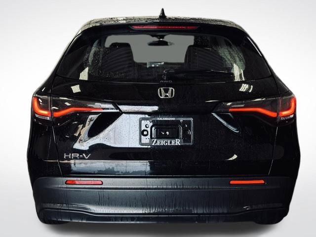Used 2024 Honda HR-V LX image 6
