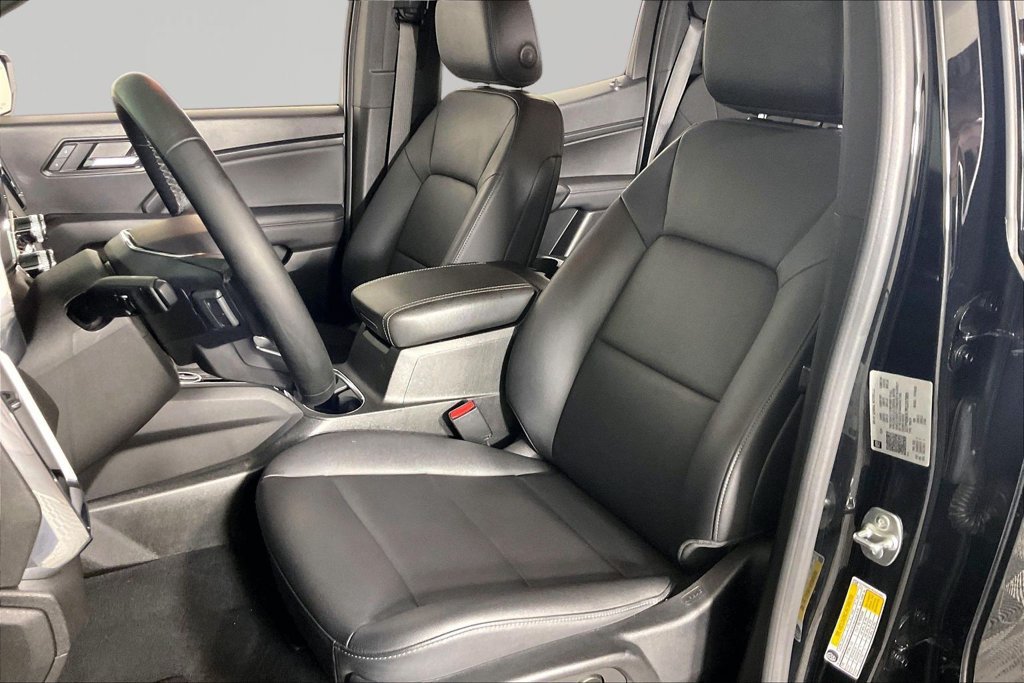 Used 2024 GMC Canyon Elevation w/ Elevation Premium Package AWD/4WD image 19