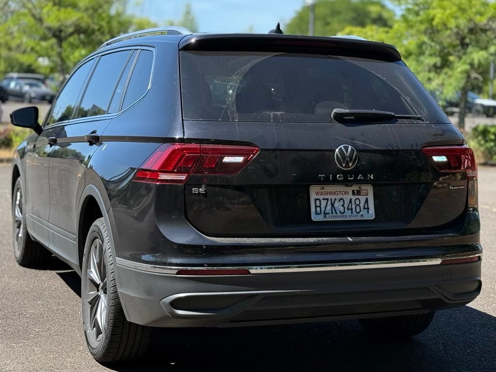 Used 2022 Volkswagen Tiguan SE AWD/4WD image 3
