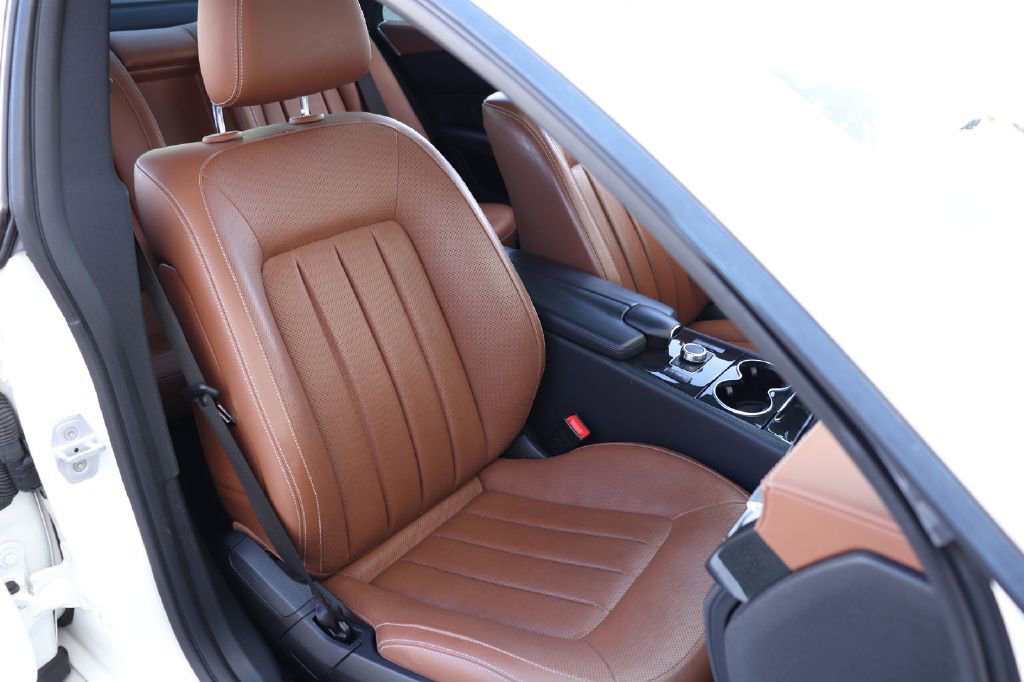 Used 2018 Mercedes-Benz CLS 550 w/ Premium 2 Package image 34