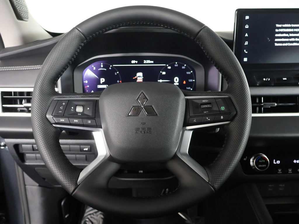 New 2026 Mitsubishi Outlander SE FWD image 39