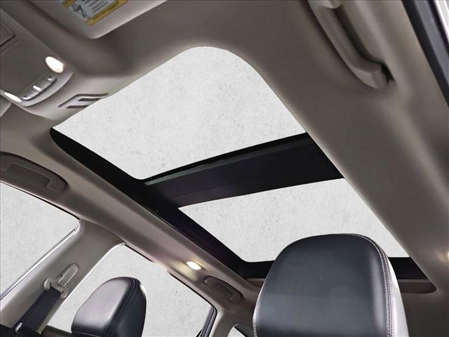 Used 2023 Nissan Murano SL w/ SL Moonroof Package FWD image 16