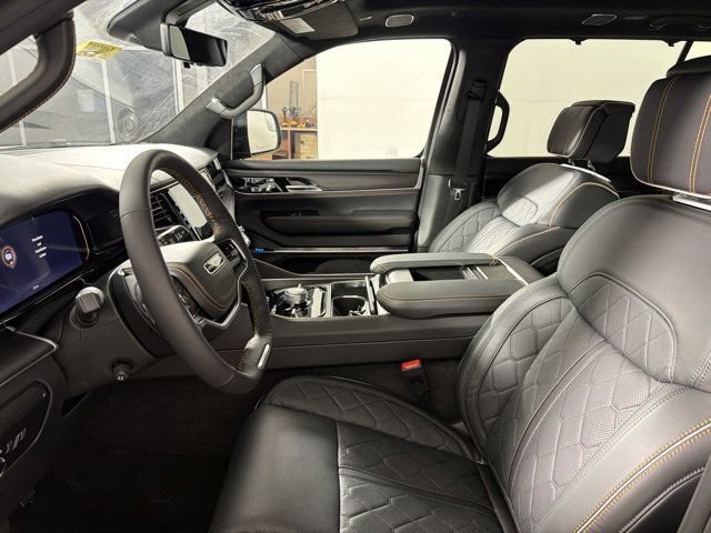 New 2026 Jeep Grand Wagoneer Summit AWD/4WD image 20