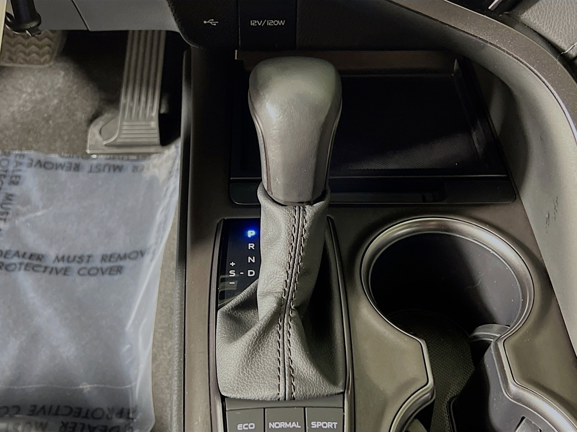 Used 2024 Toyota Camry SE image 23