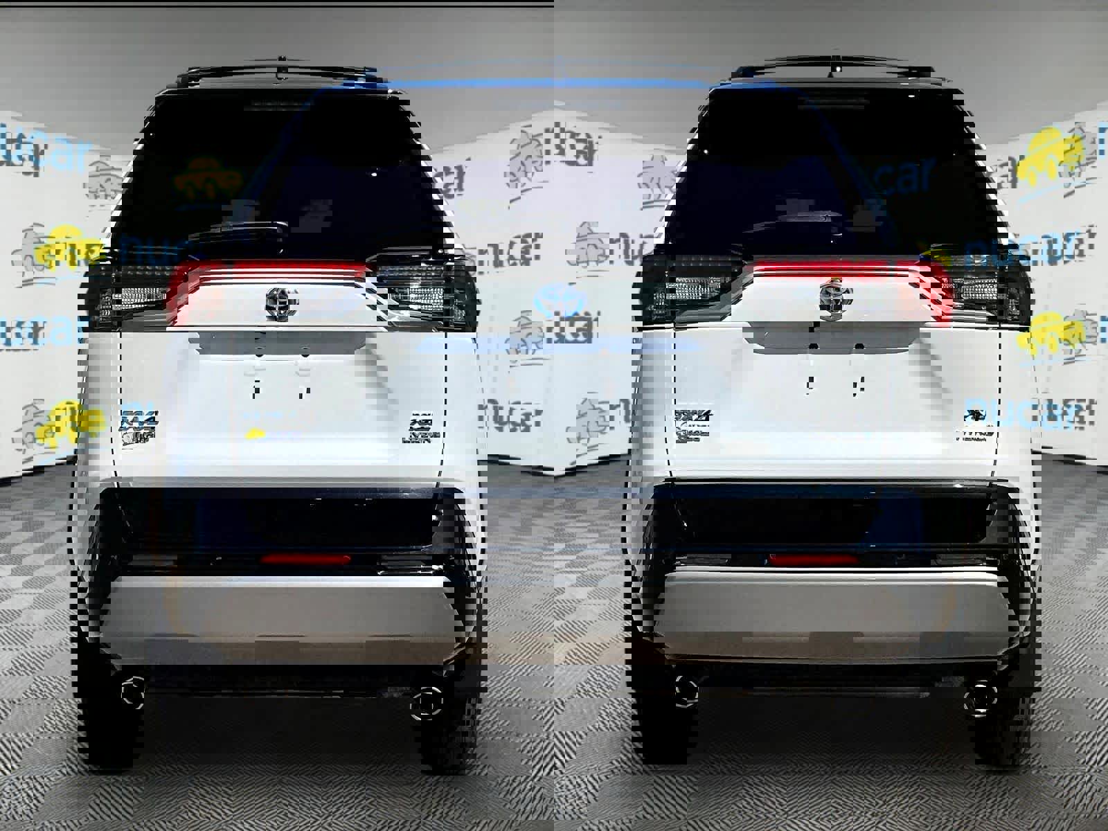 Used 2023 Toyota RAV4 XSE AWD/4WD image 5