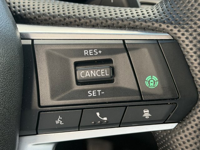 Used 2023 Mitsubishi Outlander SE AWD/4WD image 26