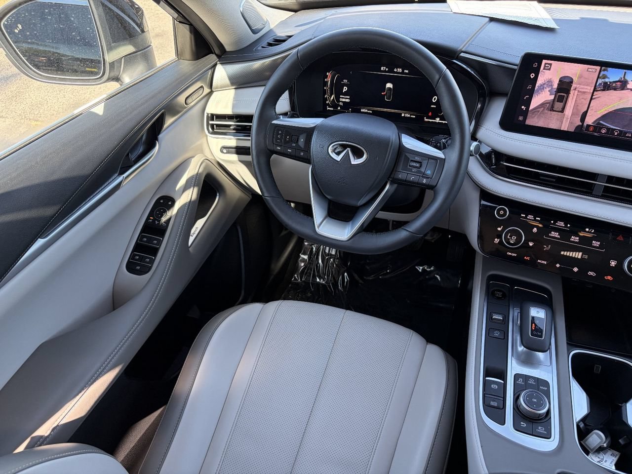 Certified 2026 INFINITI QX60 Luxe FWD image 17