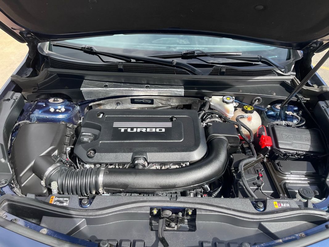 Used 2019 Cadillac XT4 Premium Luxury image 33