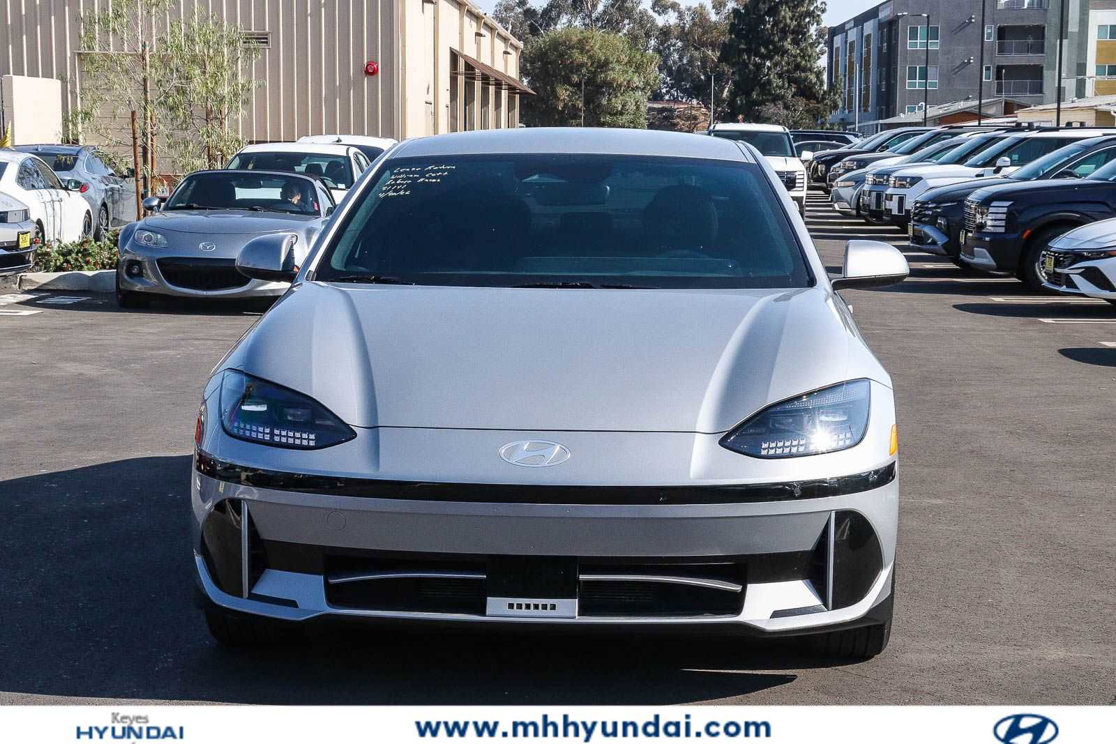 Used 2023 Hyundai Ioniq 6 SE RWD image 6