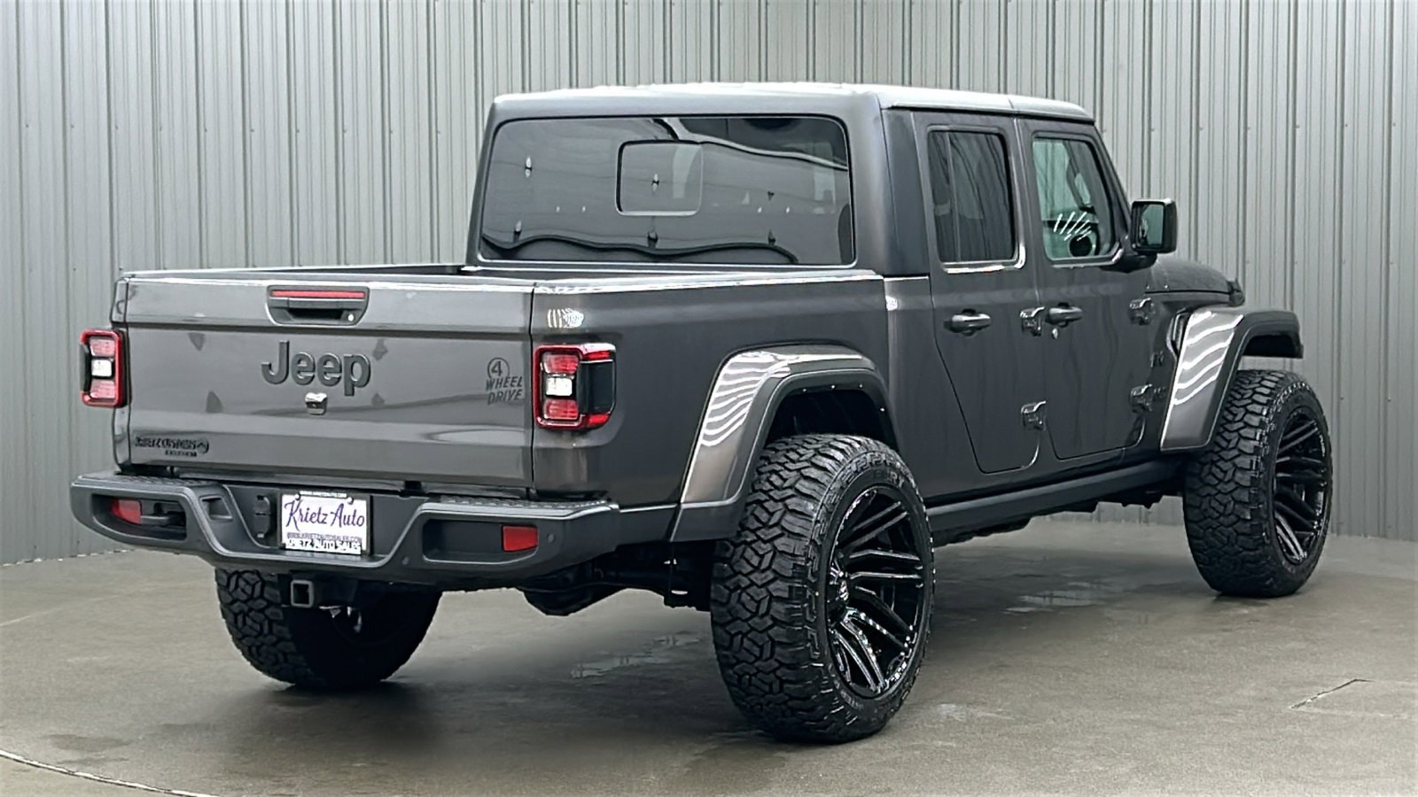 Used 2024 Jeep Gladiator Willys image 5