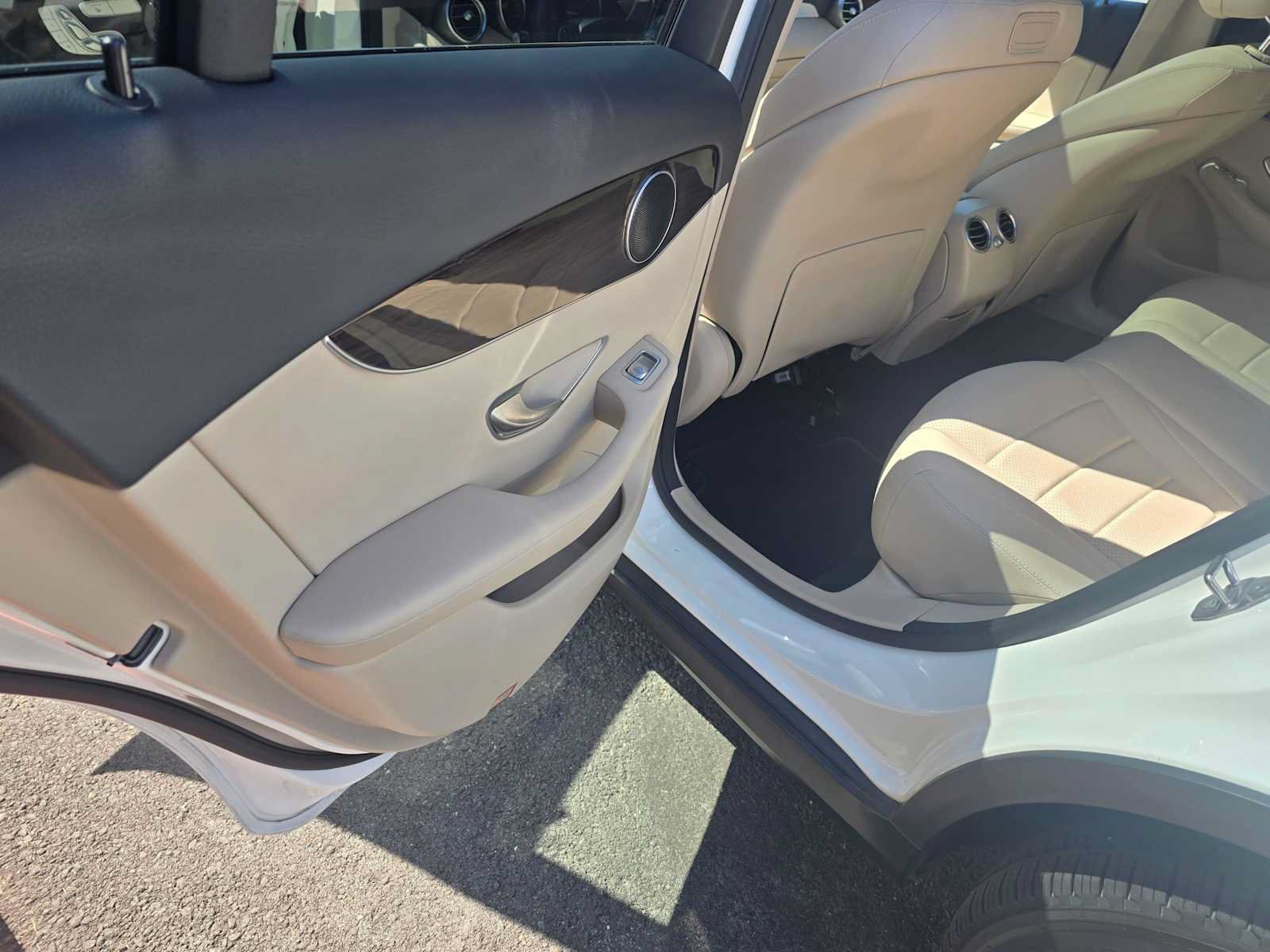 Used 2018 Mercedes-Benz GLC 300 image 16