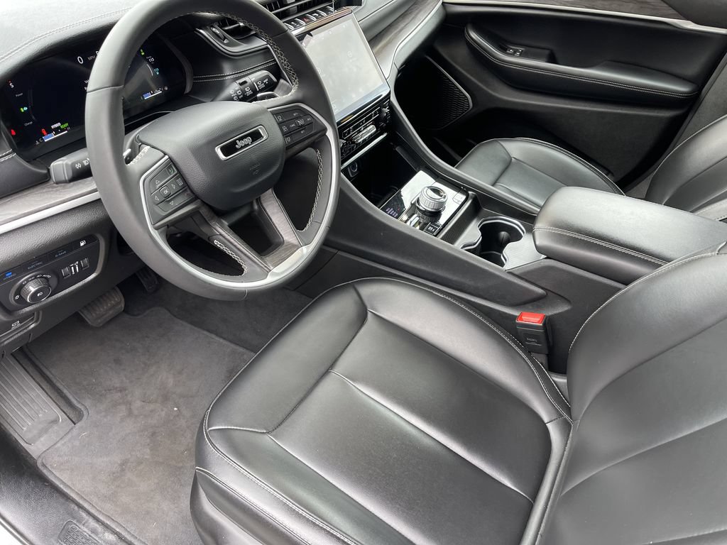 Used 2024 Jeep Grand Cherokee Limited 4xe AWD/4WD image 13