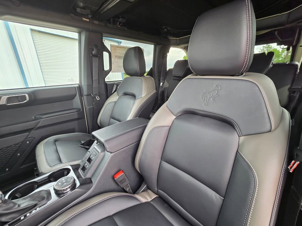 New 2026 Ford Bronco Outer Banks image 13