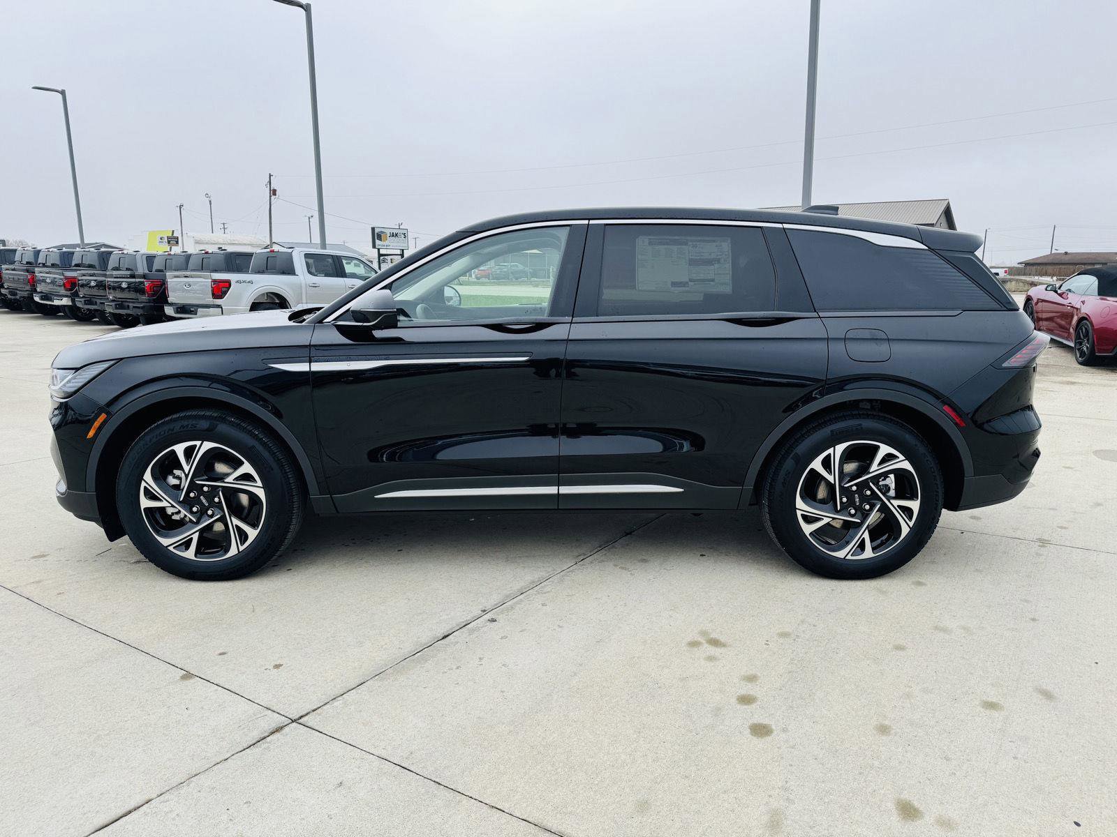 New 2026 Lincoln Nautilus Premier AWD/4WD image 37