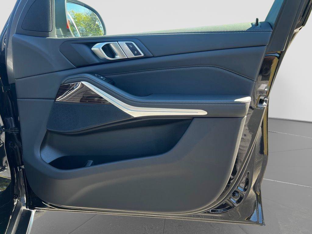 New 2026 BMW X5 sDrive40i RWD image 19